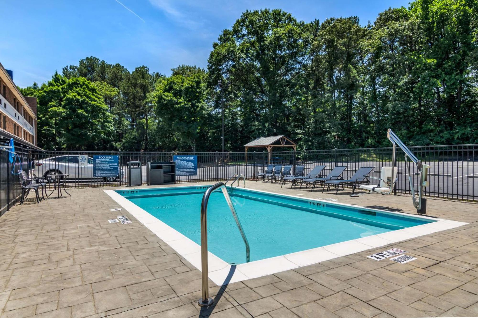 Best Western Atlanta-Marietta Ballpark Hotel Waterford Exteriér fotografie
